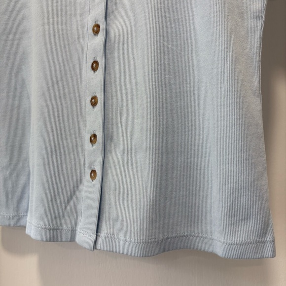 Ann Taylor Light Blue Rib Knit Button-Up T-Shirt Top Size Medium - Picture 3 of 7